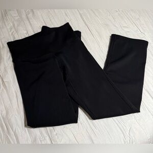 New Balance cropped straight leg black athletic pants